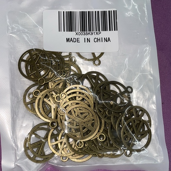 Peace signs silver color and gold color new for chains crafts create something - Picture 4 of 8